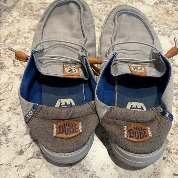 Women’s hey dudes size 7w - Picture 2 of 4